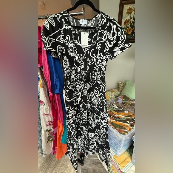 SugarLips Haylie Floral Palmer Tiered Maxi Dress Black White Multi - Picture 5 of 6